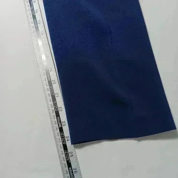 Theory Basic pull on pants. Ladies size 6 - Picture 8 of 8